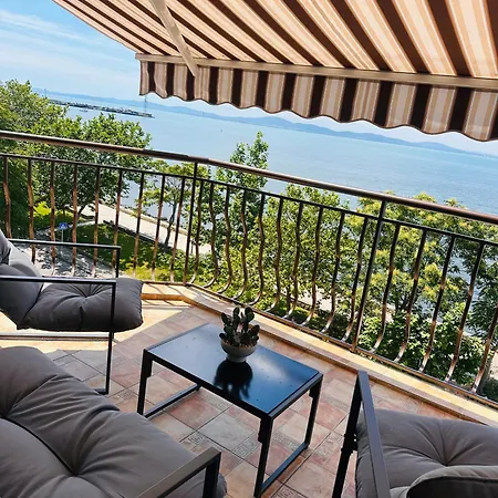 Blue Horizon - Sea View Apartman Pomorie