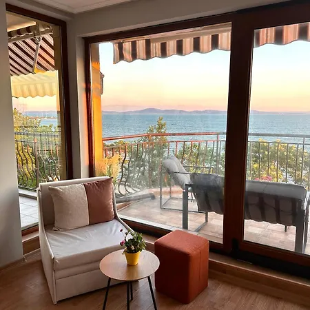 Blue Horizon - Sea View Apartman *